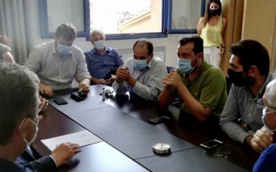 Στη Λαμία Ν. Παππάς, Κ. Ζαχαριάδης και Χρ. Σπίρτζης με το Βουλευτή Φθιώτιδας, Γιάννη Σαρακιώτη