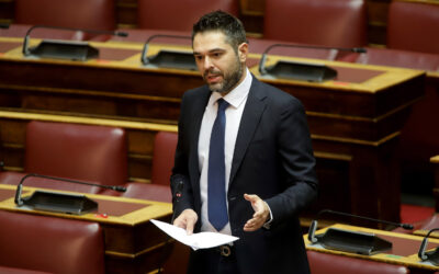 Στη Βουλή έφερε καταγγελίες του Εργατοϋπαλληλικού Κέντρου Φθιώτιδας ο Γιάννης Σαρακιώτης